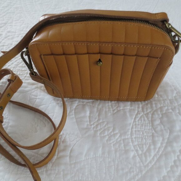Madewell Leather Transport Camera Purse - NWOT - Picture 7 of 8